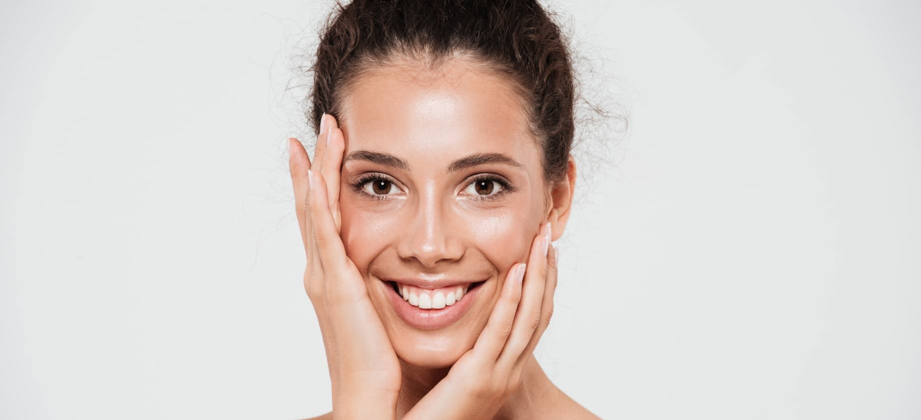 À partir de quel âge faire un nettoyage dermatologique du visage ? | Dr Mayeux | Paris