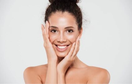 À partir de quel âge faire un nettoyage dermatologique du visage ? | Dr Mayeux | Paris